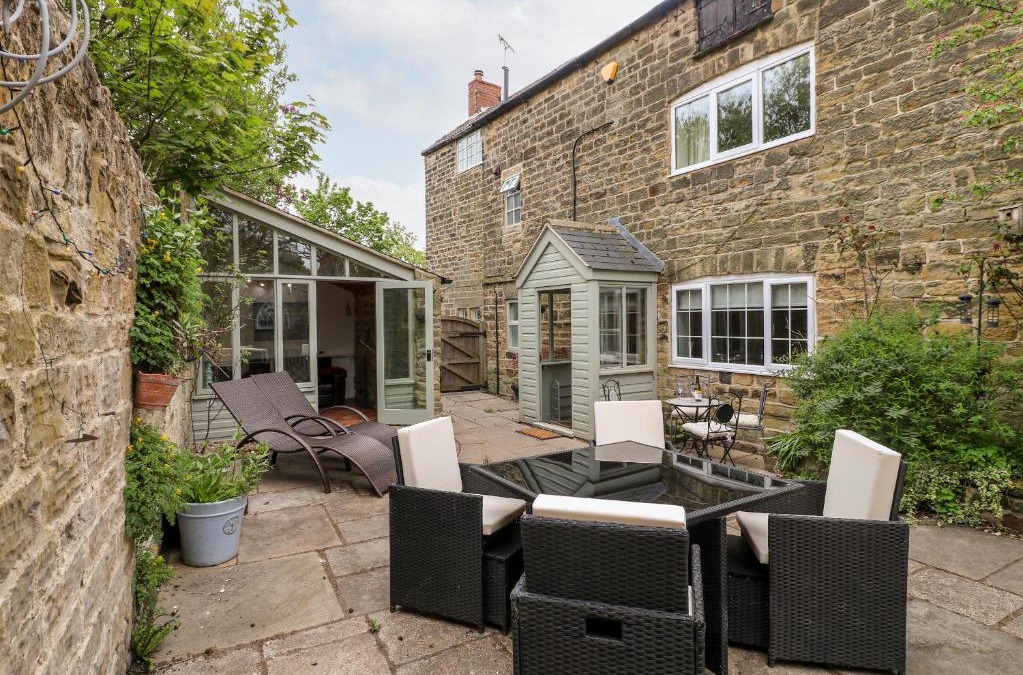 Alfreton House | Christmas Cottage