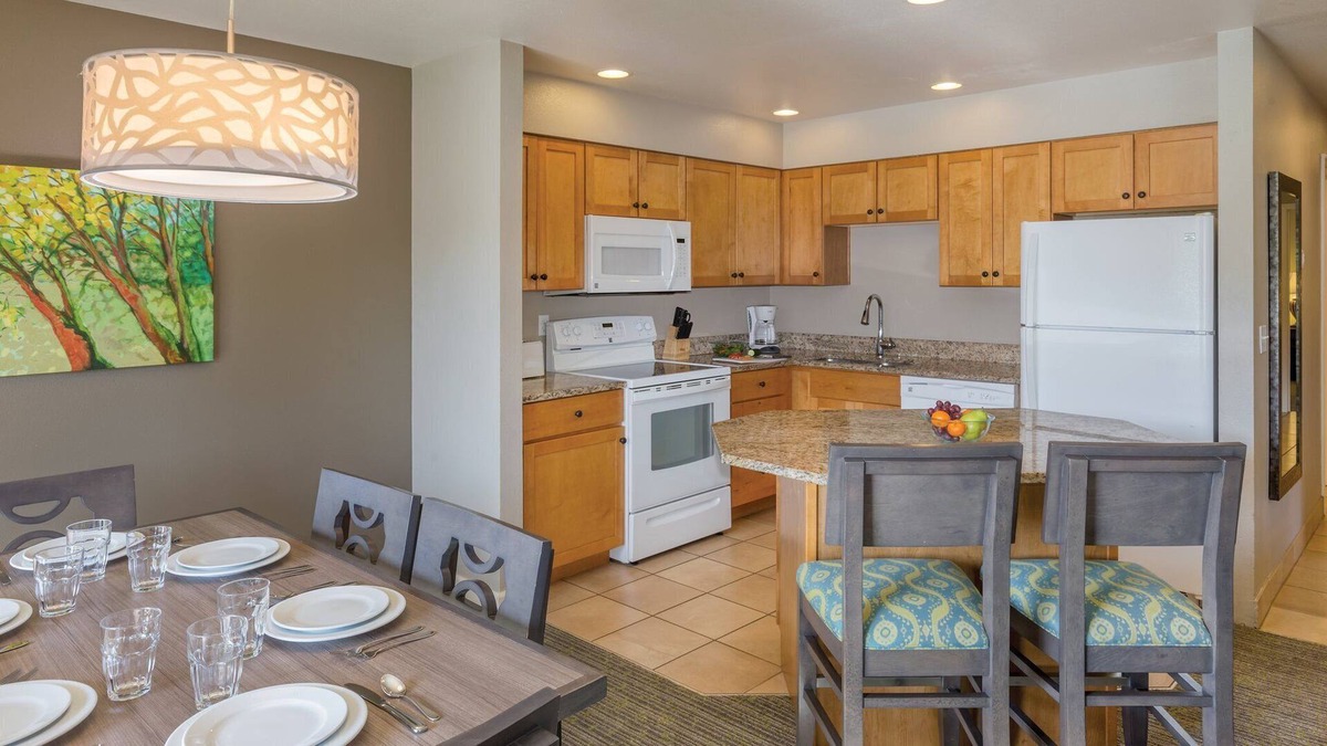Downtown Leavenworth Resort | Christmas in Leavenworth 2 bedroom resort condo