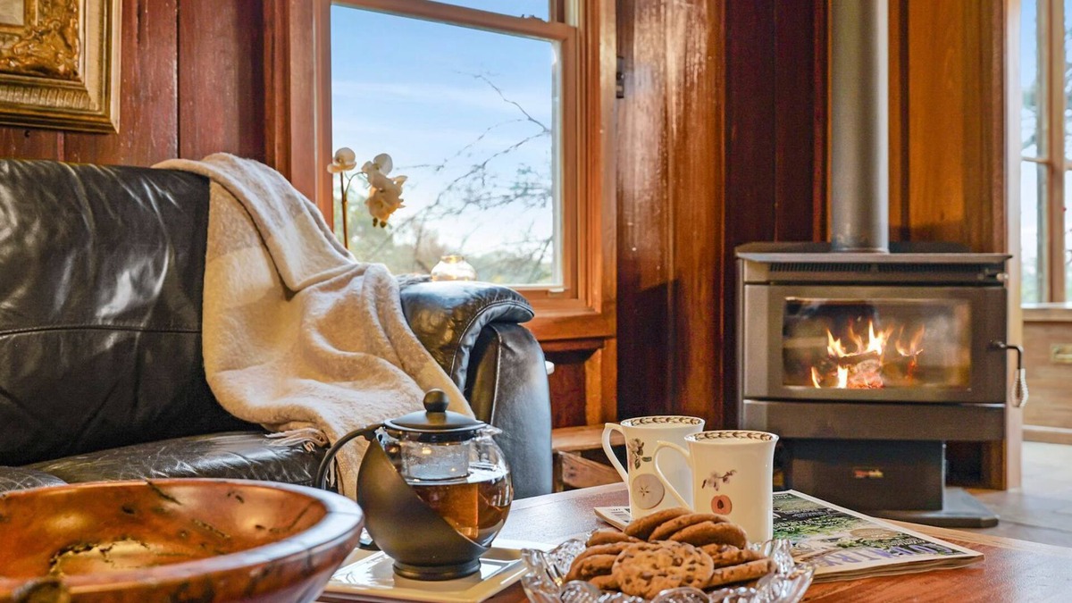 Bilpin Cottage | CHRISTOPHERS COTTAGE - the quintessential mountains retreat - SPECIALS ON NOW !