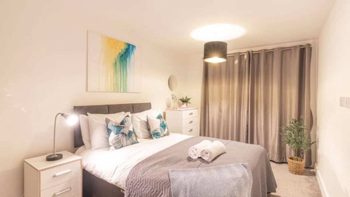 Bordesley House | Chrome Homes - New 1 Bed City Centre Wi-Fi/SmartTV