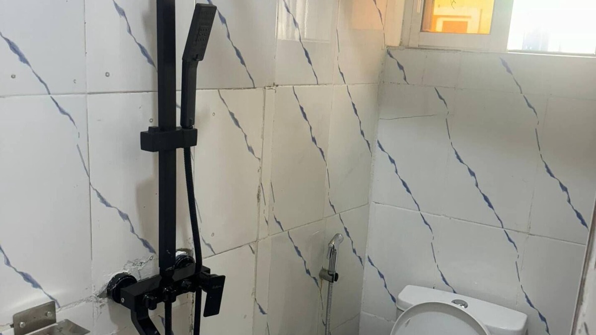 Ikeja Apartment | Chryosprassus- Cozy studio in enjoyable Lagos with AC