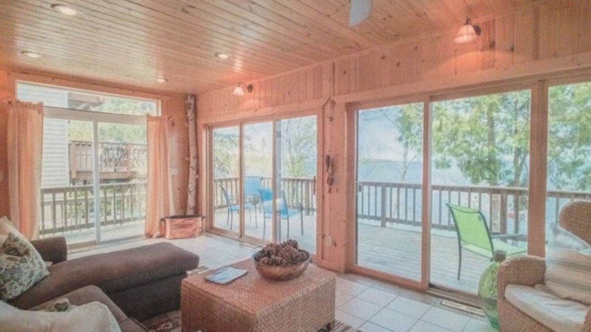 Whipholt House | Chuck’s Lake House on Leech Lake