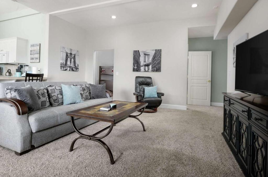 Happy Valley House | Chula Vista Retreat