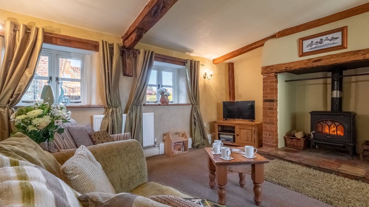 East Dereham Cottage | Church Cottage (CA), Castle Acre, Norfolk