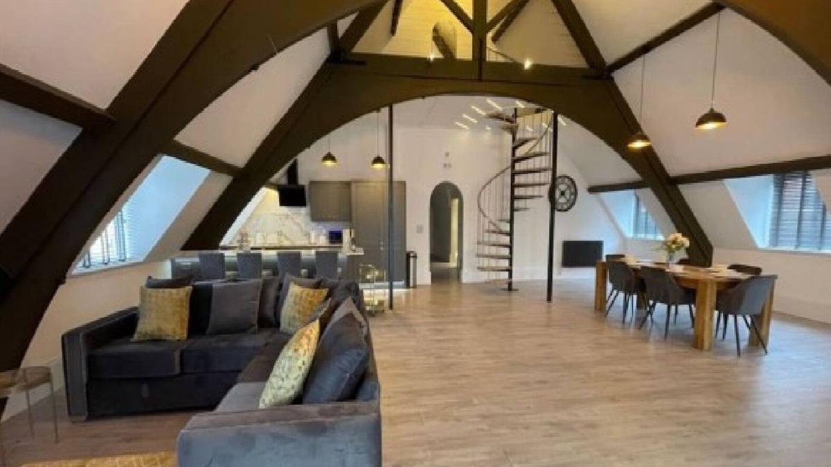 North Shore Apartment | Church deluxe Apartment with 3 bedrooms
