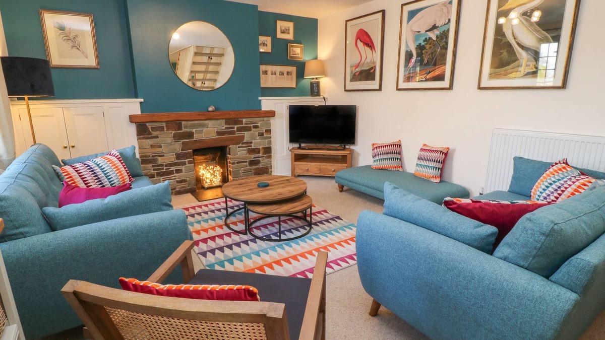 Tavistock Cottage | CHURCH HILL COTTAGE, character holiday cottage in Whitchurch, Devon