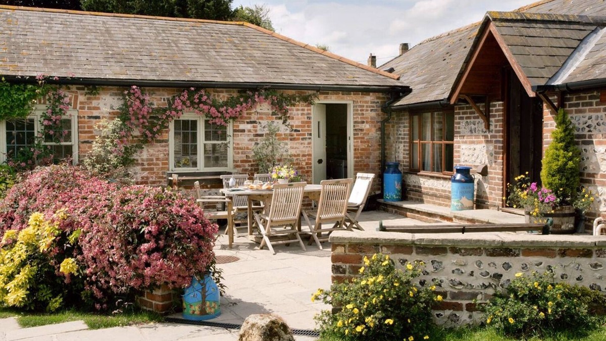 Cheselbourne Cottage | CHURN HOUSE, pet friendly, character holiday cottage in Dewlish