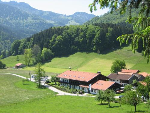 Aschau im Chiemgau Apartment | ciao-aschau Gschwendtnerhof Ap26 Faust