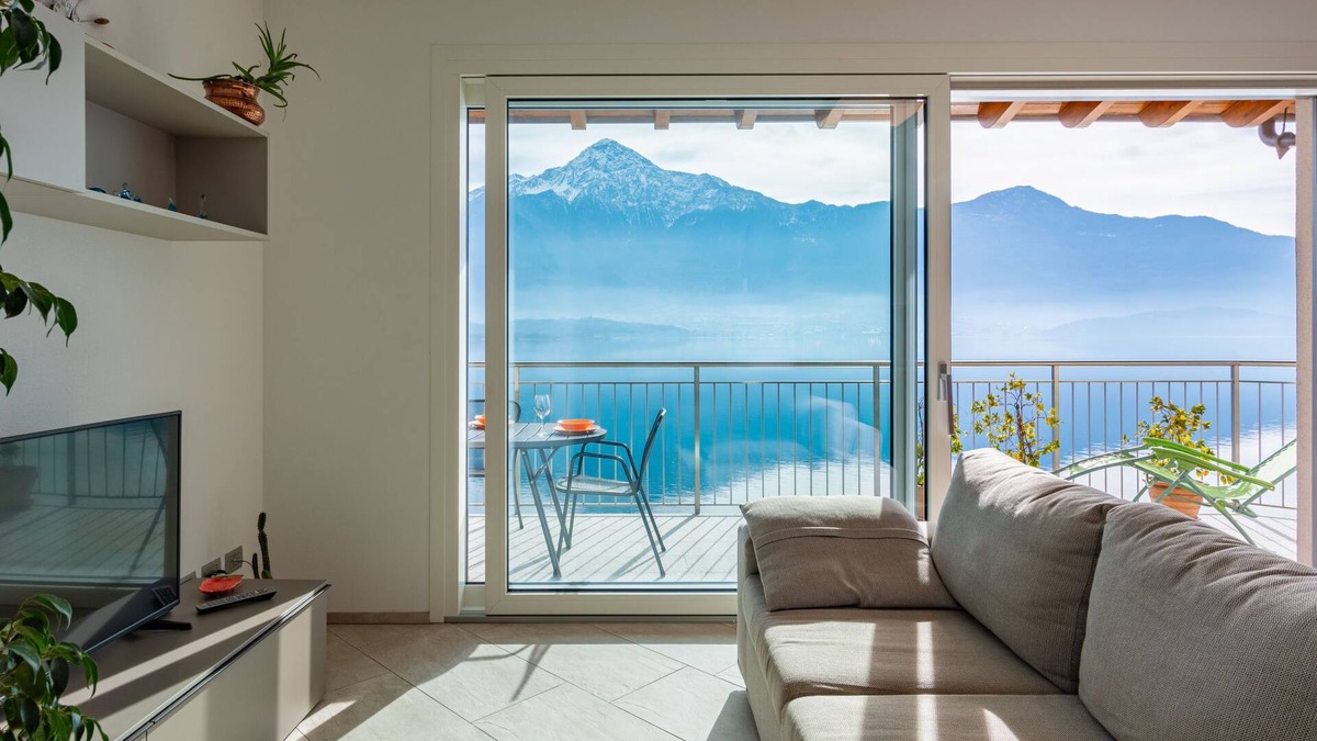 Aurogna Apartment | Ciclamino (GLA127) by Interhome
