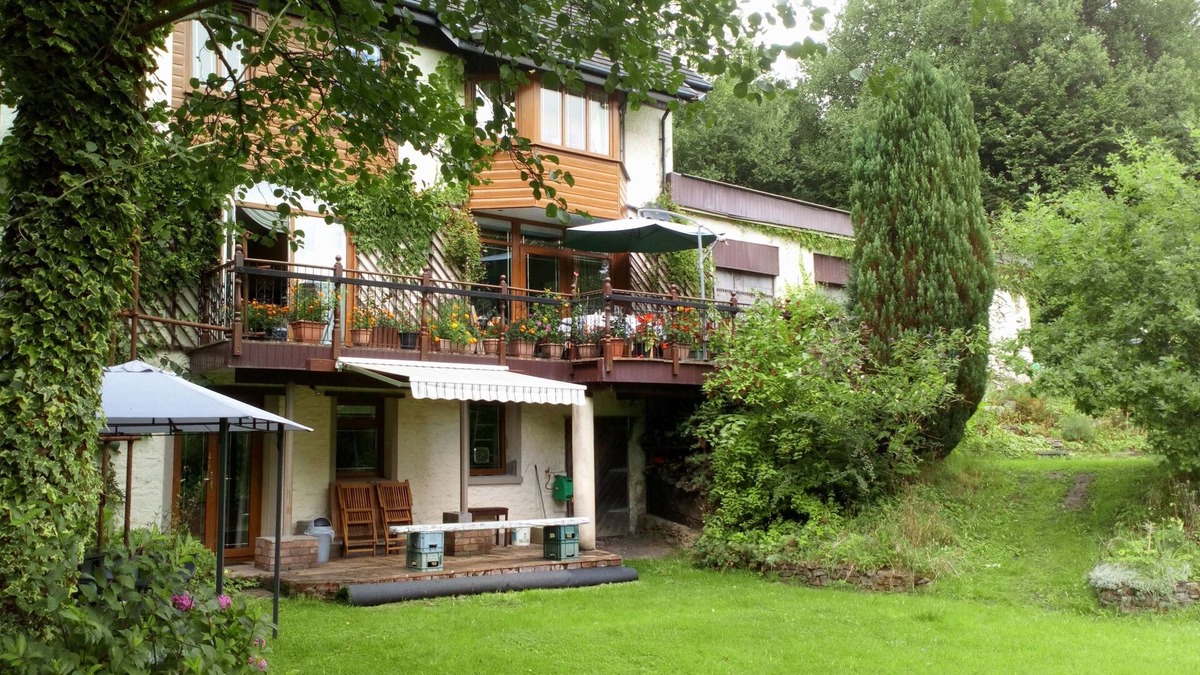 Margam House | Cilbrwyn Countryside Retreat