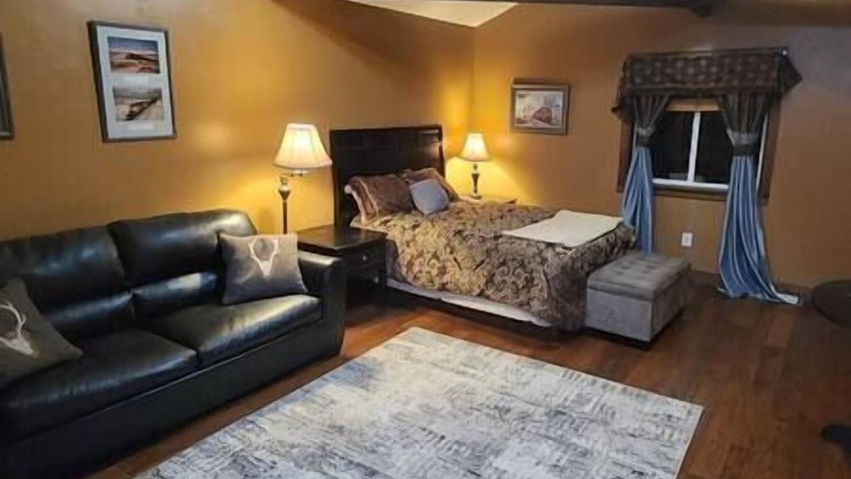 East Glacier Park Village Cabin | Circle R Cabin 1, Private Ranch, Mountain Views