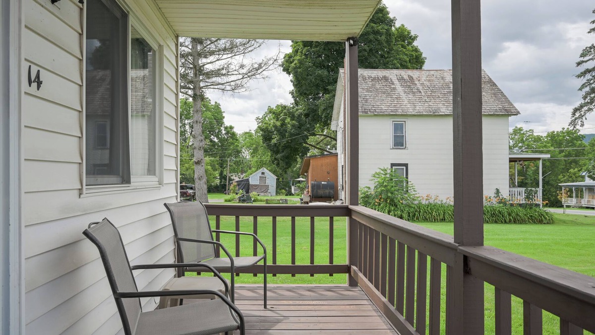 North Lake George Hotel | Circle Court Motel
