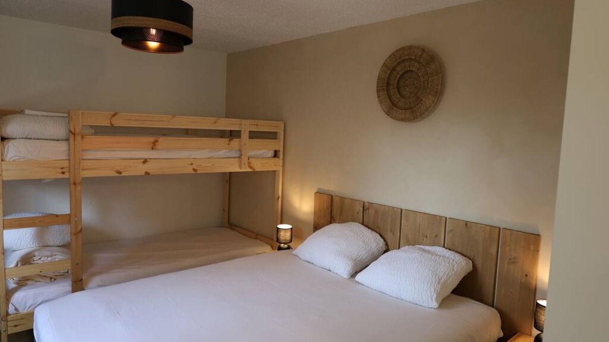 Saint-Germain-les-Corbeil Apartment | Cit'hotel - Appartement Bohème