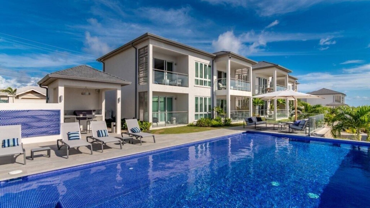 Calivigny Condo | Citrine - 2 Bed Luxury Suite with Ocean and Pool View