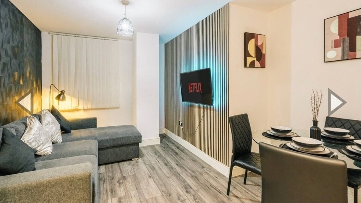 Sheffield Apartment | City centre gem: Luxe 1 bed flat