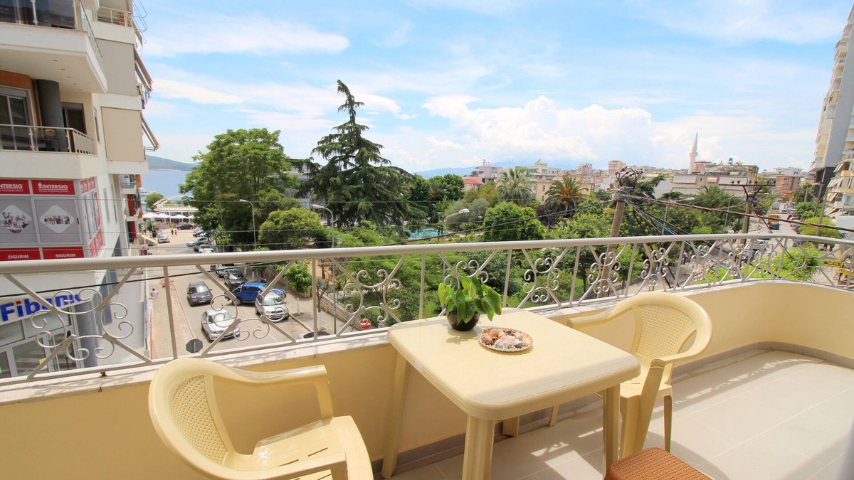 Qender Apartment | City Center Flat