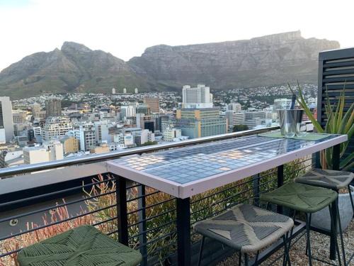 Bo'Kaap Apartment | City Center Penthouse with rooftop terrace
