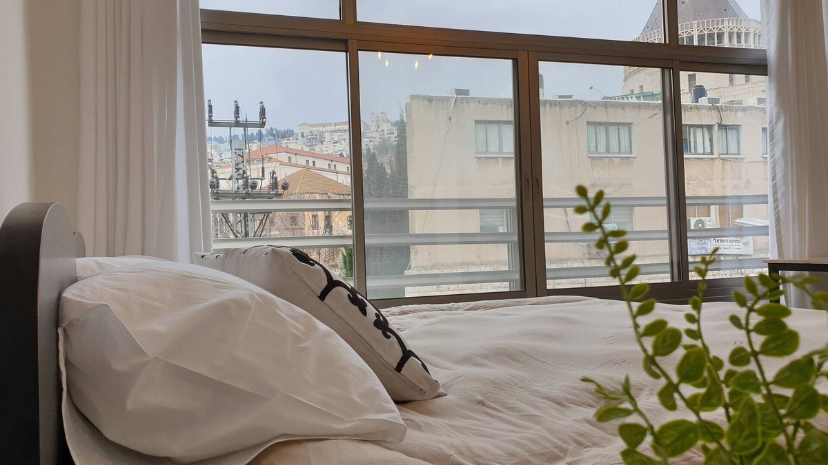 Nazareth House | City Center Rooms