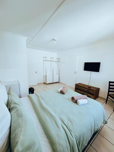 Windhoek West House | City Central Self-catering
