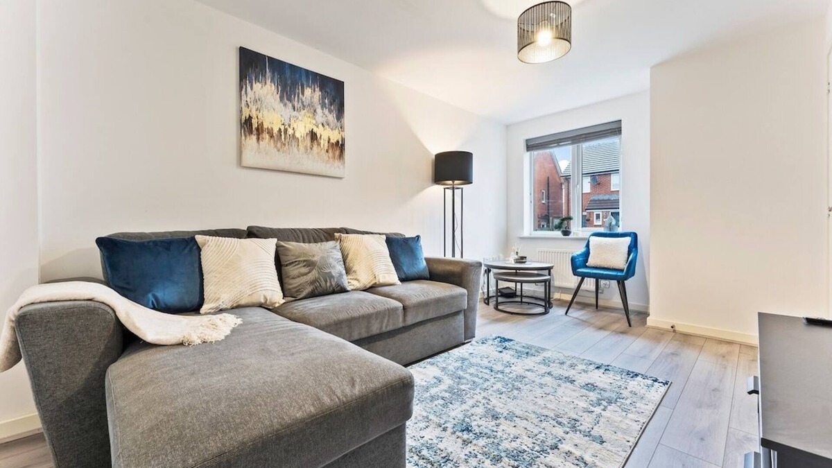 Coventry House | City Centre House | Free Parking | WIFI | Sofa Bed