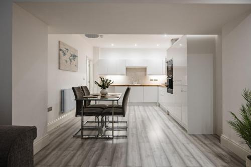 Hull Old Town Apartment | City Centre Luxury Spacious Apartment - Business & Leisure stays