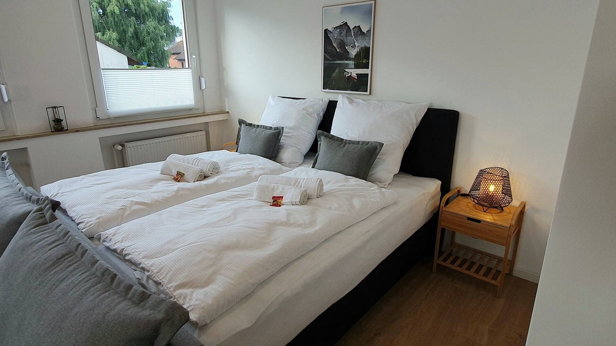 Weitmar-Mark Apartment | City-chalet-quiet-newly renovated-kitchen-bathroom with daylight- free parking