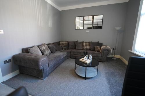 Acocks Green Apartment | City Chic Retreat in Birmingham
