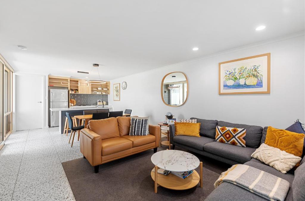 Mount Gambier Apartment | City Courtyard Two Apartment