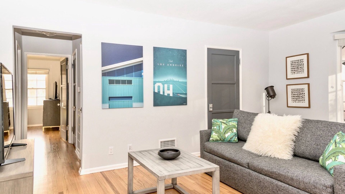 Burbank Apartment | City Escape Living