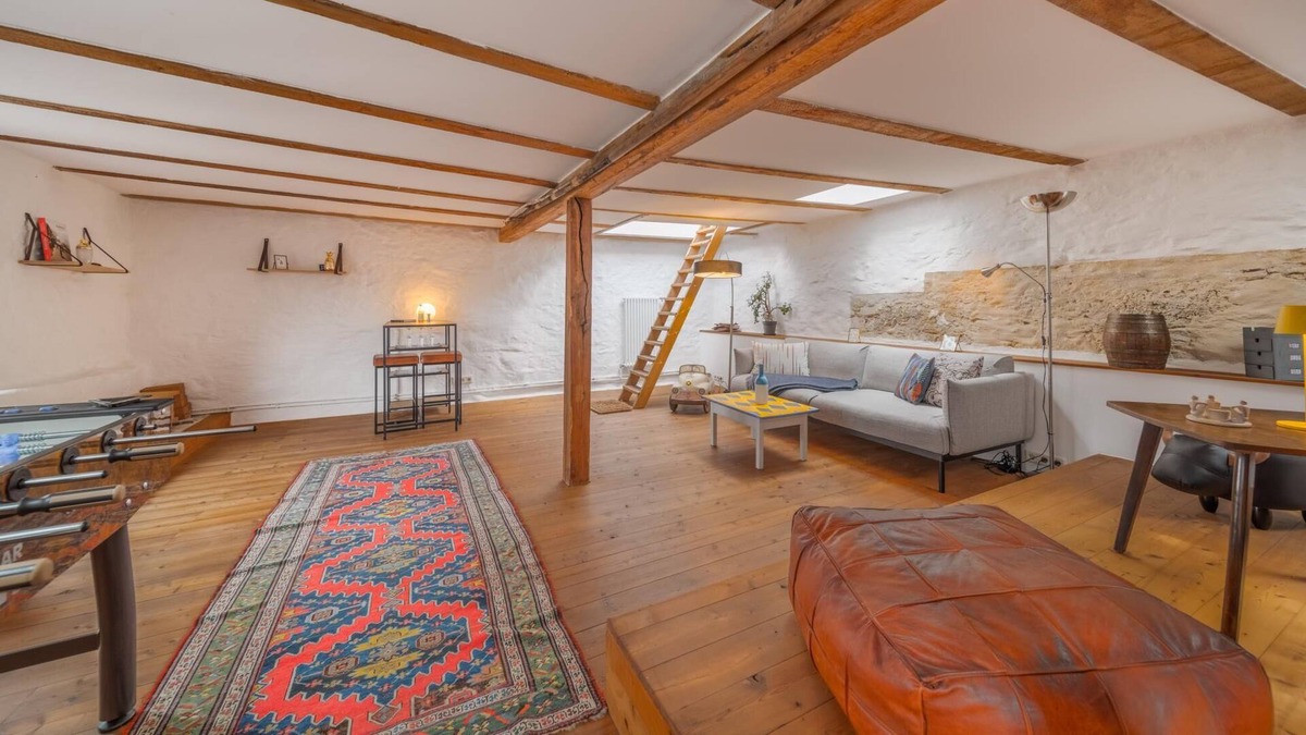 Durnstein House | City Gate "Kremser Tor" with roof terrace, garden and parking lot
