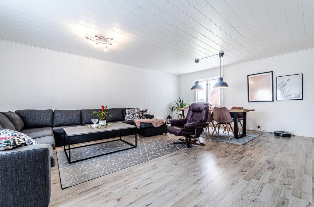 Narpes Villa | City House 24h check-in