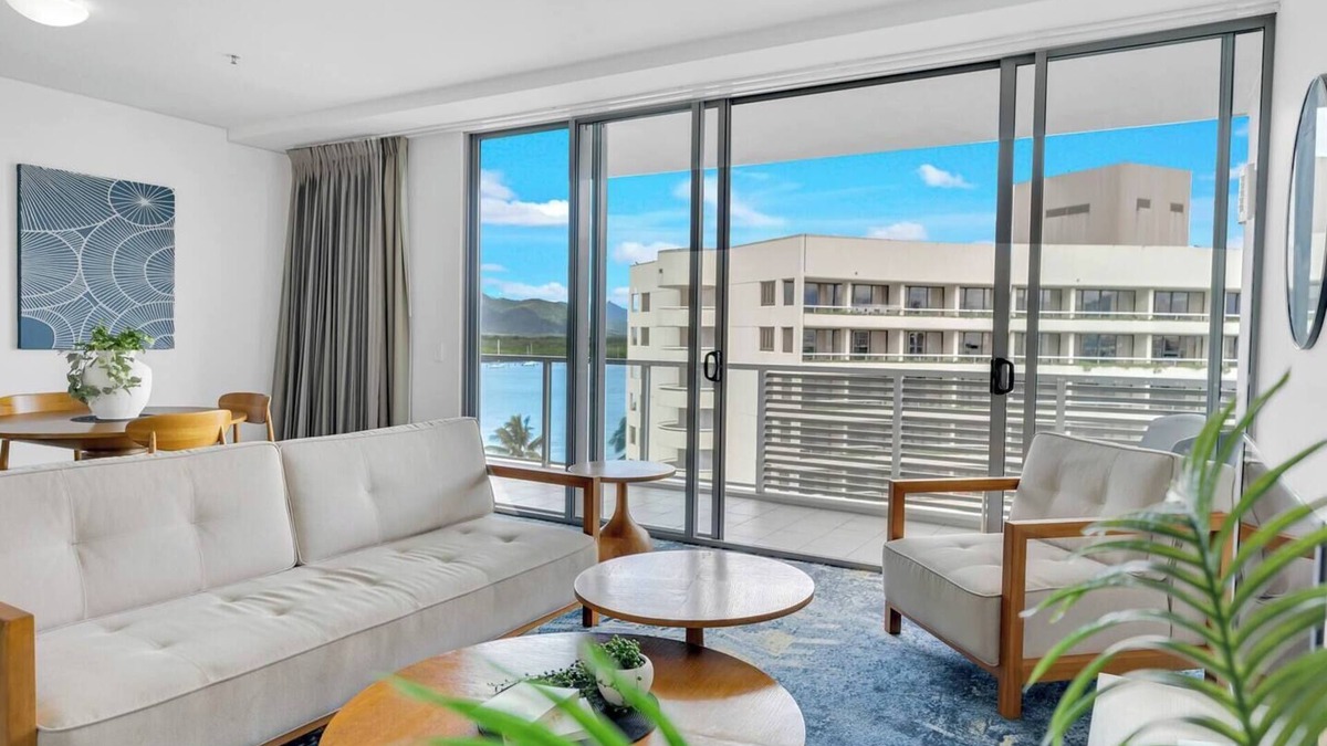 Cairns Central Business District Apartment | City Living at Harbour Lights on the Waterfront