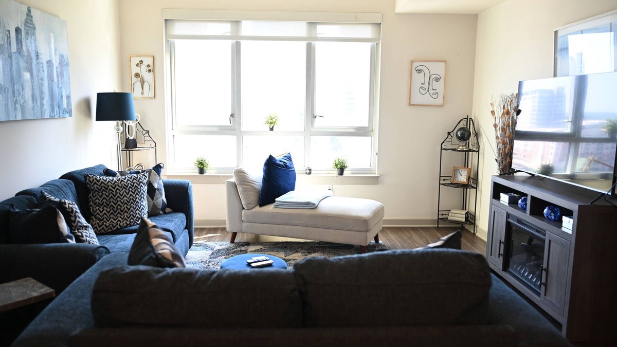 Third Ward Condo | City Living, beautiful views, fine dining and local entertainment.