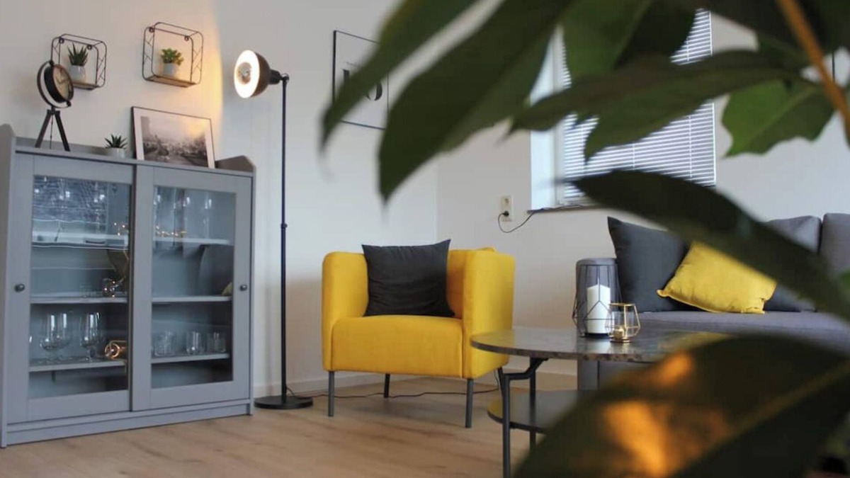 Montabaur Apartment | City Living near ICE/1&1/Fashion Outlet