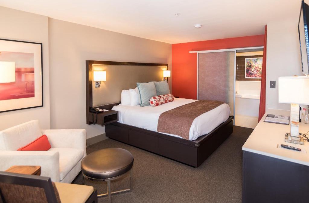 The Point Hotel | City Loft Hotel