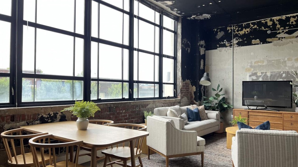 Old City Apartment | City Loft w/View of Gay St