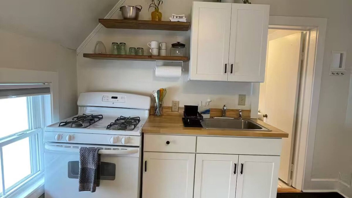 Old North End Apartment | City Nest.