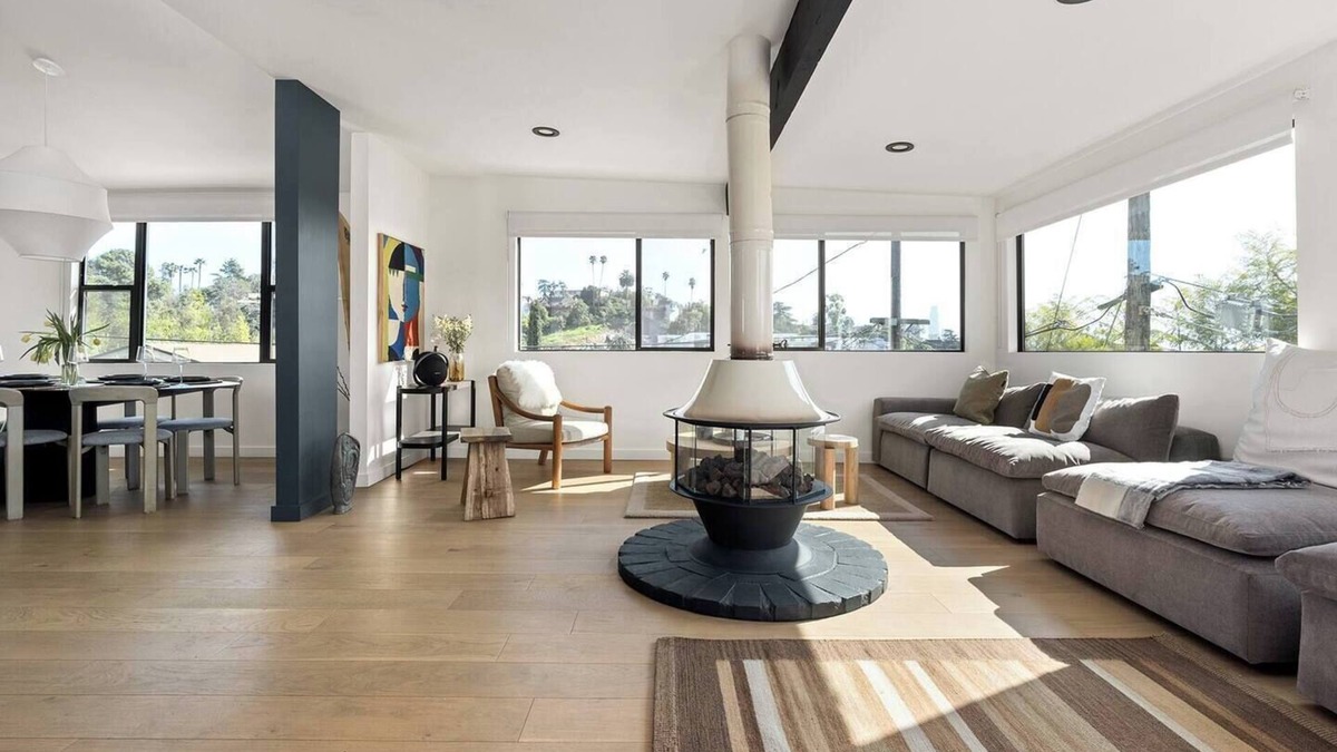 Elysian Heights Apartment | City Oasis, Stunning Panoramic Views