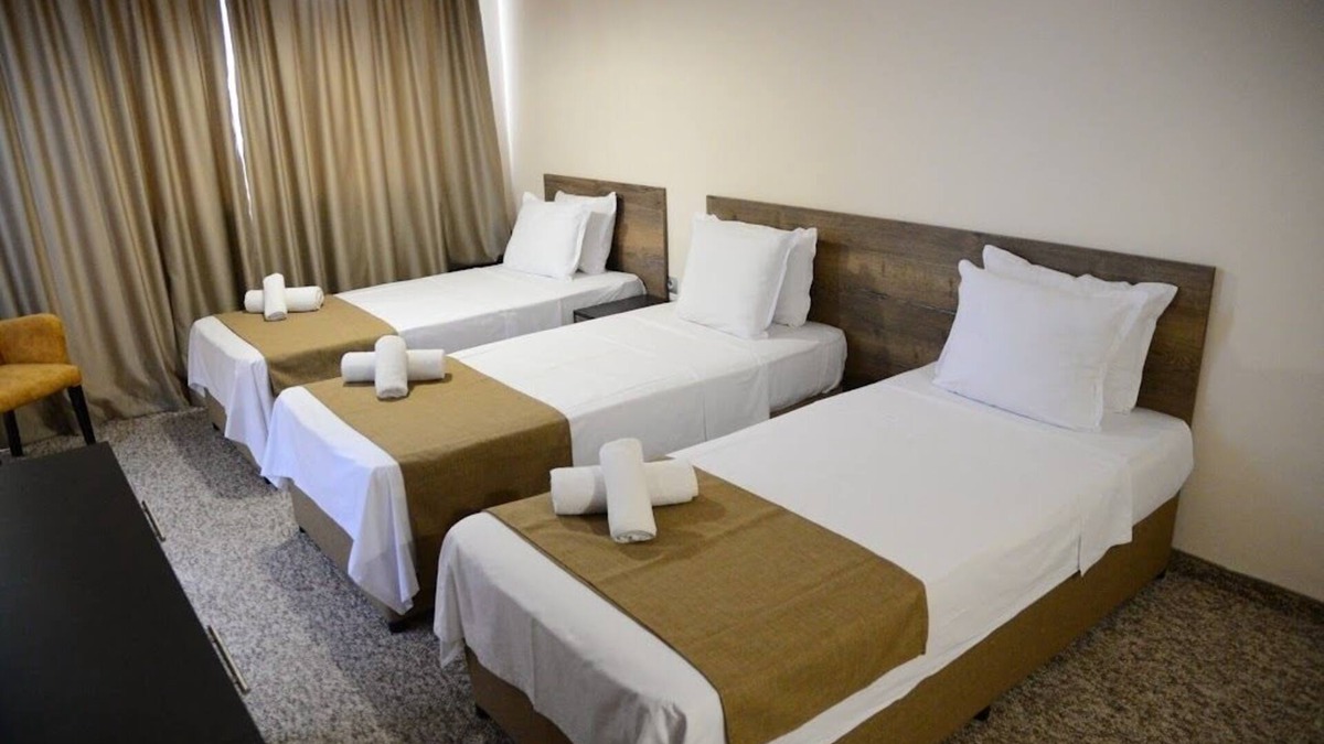 Botevgrad Hotel | City Plaza