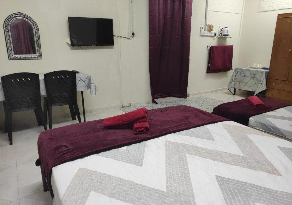 Batas Baru House | CiTY Roomstay Budget Midtown Kuala Terengganu 2queen beds