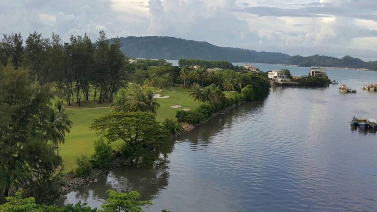 Tanjung Aru Apartment | CITY SEA VIEW COZY & MODERN 3 BDRM CONDO
