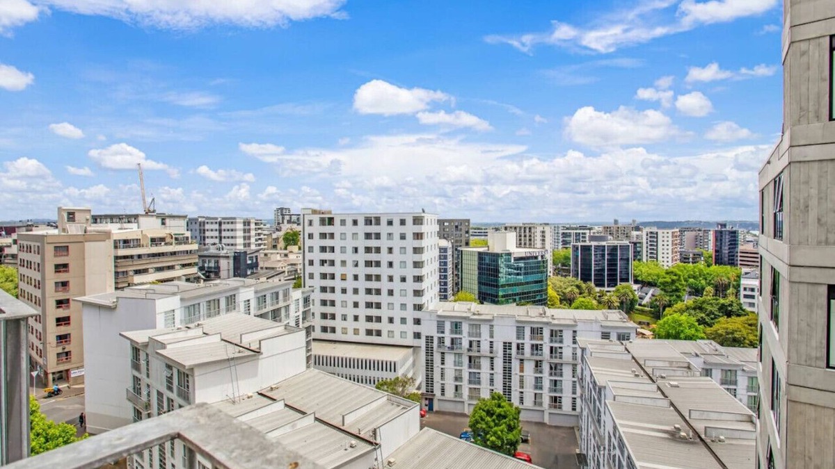 Grafton Apartment | City Verve 2BR Apt with City Views and Wi-Fi