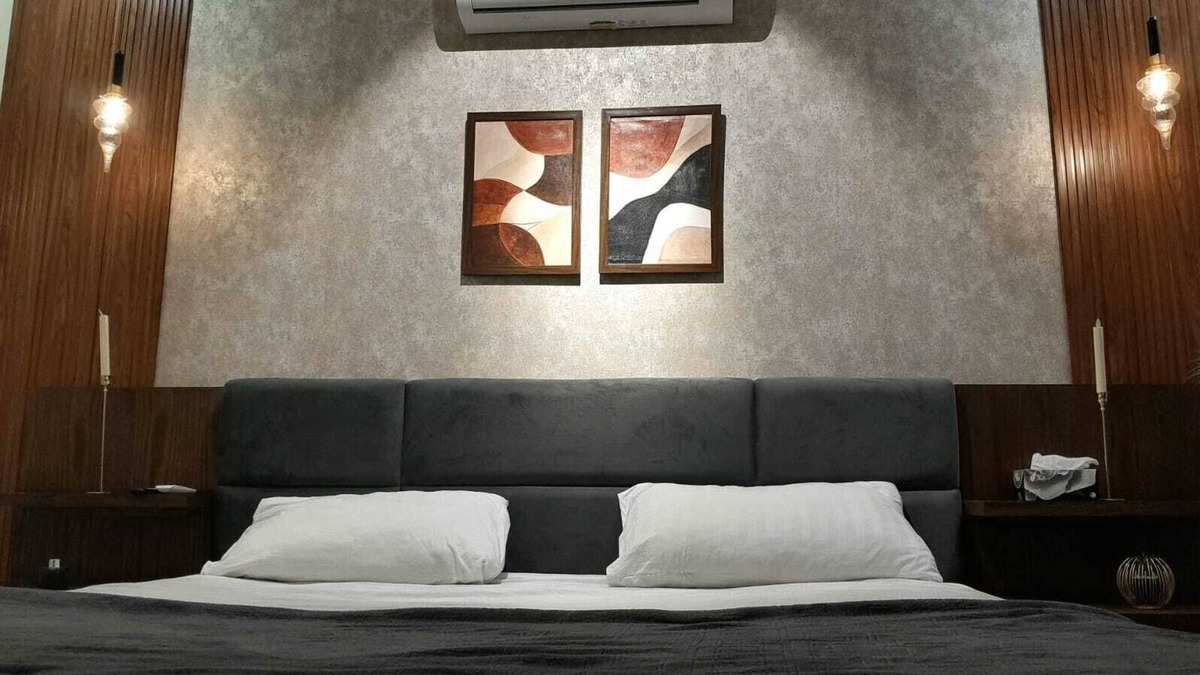 Lahore Apartment | City Vibes - Modern 1BHK Apartment - For Families & Travelers @ Zameen Opal
