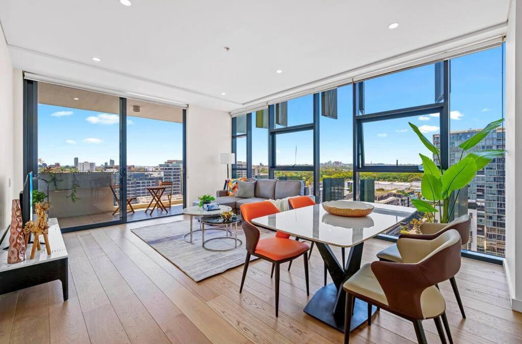 Waterloo Apartment | City View 2 Bedrooms apt in Waterloo