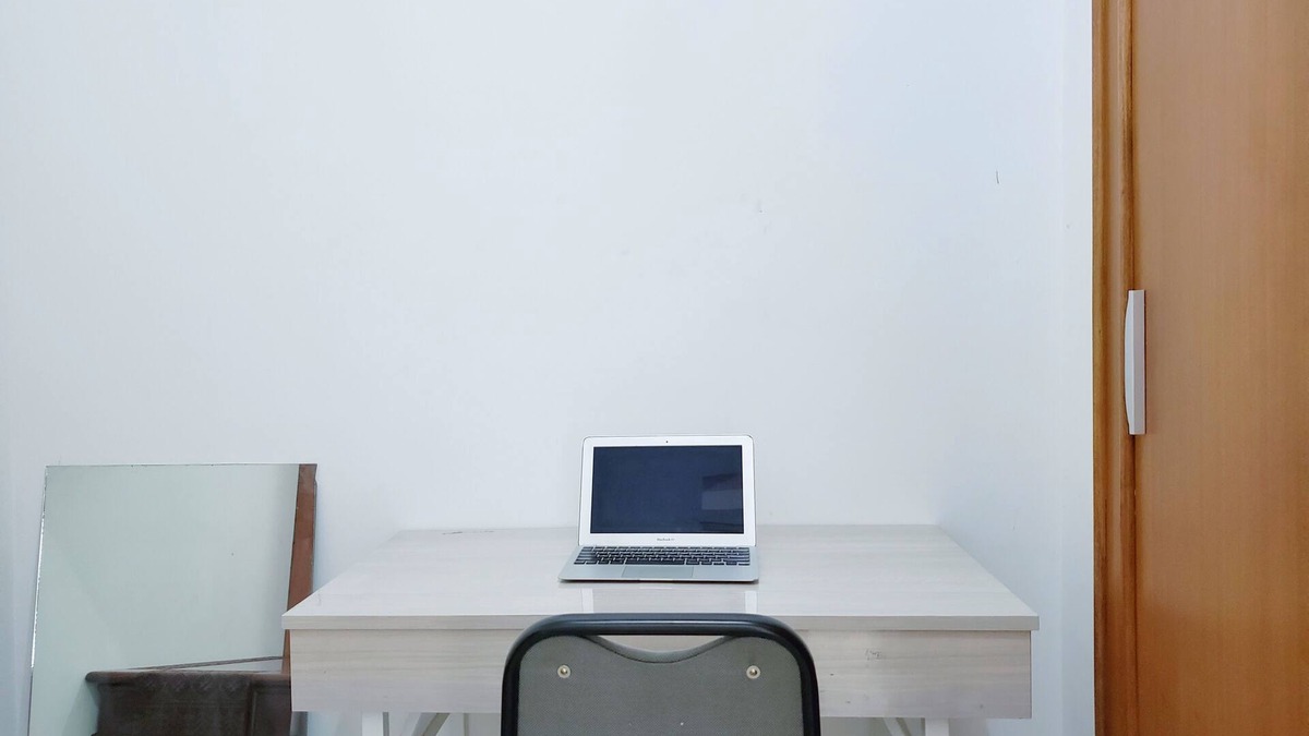 Jakarta Apartment | City View Apartment with Reading Room and Pool