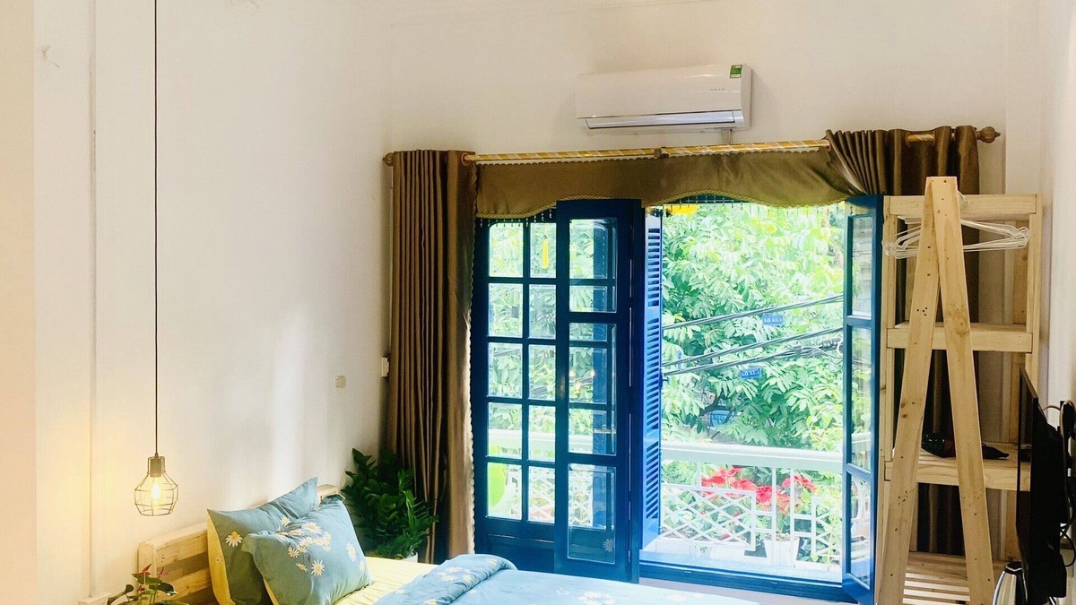 Hang Bac House | City view/Old Quarter house/Balcony/Sunny homestay