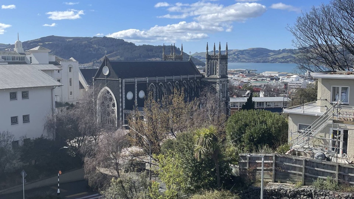Dunedin City Centre House | City Views on Rattray, Large and luxurious close to town