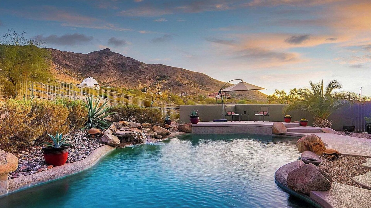 Laveen Village House | CITY VIEWS RESORT-PHOENIX /WESTGATE ARENA/TEMPE-HUGE HOUSE&GUEST HOUSE,POOL&SPA