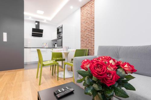 Stare Miasto Apartment | CityHeaven with parking and AC