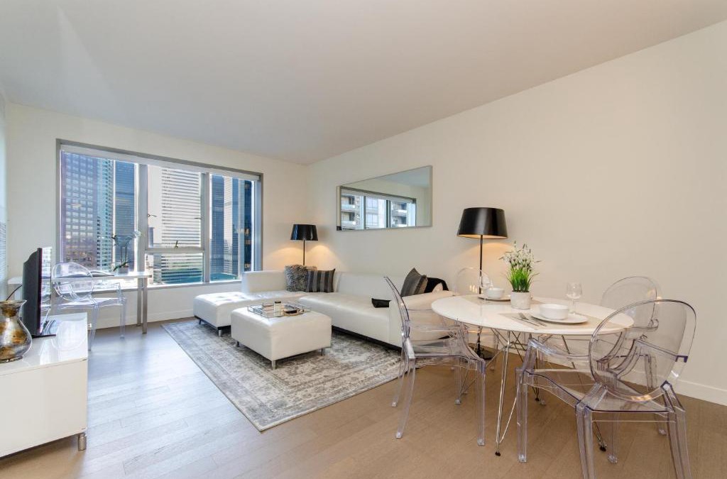 Bunker Hill Apartment | Cityscape Luxury High-Rise 1-Bedroom
